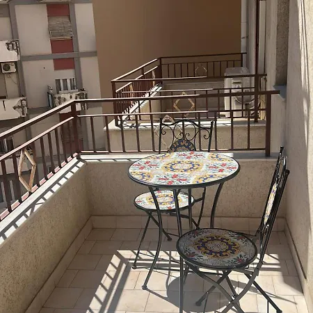 Rebecca Apartment *